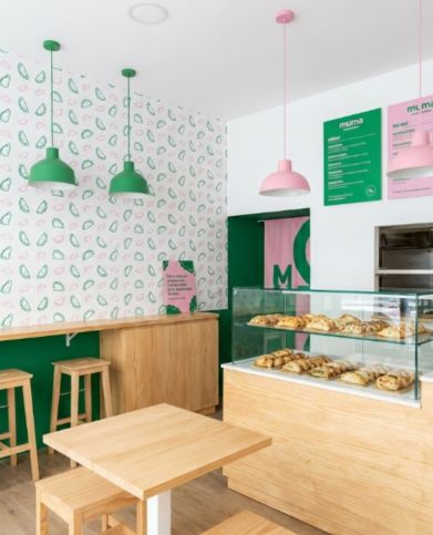 Restaurant inside showcase 1